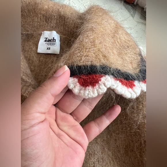 TACH Brown Cropped Cardigan with Embroidered Collar felipa USA xs - Picture 9 of 12